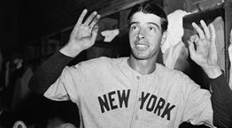 Πώς βρέθηκε ο Joe DiMaggio στο Mrs. Robinson των Simon &amp; Garfunkel