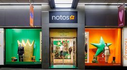 Tα ανανεωμένα πολυκαταστήματα notos γιορτάζουν την πιο λαμπερή εποχή του χρόνου