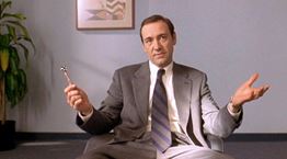 Στο ντοκιμαντέρ Spacey Unmasked θα δούμε την άνοδο και την πτώση του Kevin Spacey