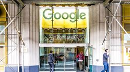 Ζαλίζει η αμοιβή του CEO της Google-Ποιος είναι ο μέσος μισθός των υπαλλήλων