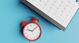 Πότε πέφτουν οι αργίες του 2025 και πώς να χρησιμοποιήσεις πιο αποδοτικά την άδειά σου