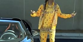 Ο Snoop Dogg &quot;τρελάθηκε&quot; με την Bugatti Mistral του Luka Doncic