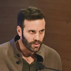 Στο αυτόφωρο αναζητείται ο Νίκος Παππάς μετά από καταγγελία για επίθεση σε δημοσιογράφο