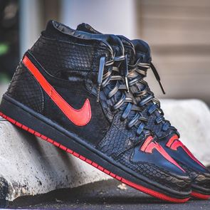 Τα customized Air Jordan 1 sneakers του Elon Musk