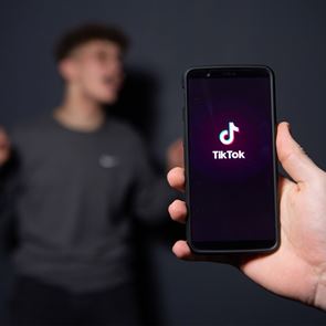 TikTok, ο μεγάλος κίνδυνος για το Facebook