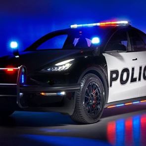 Τώρα και <em>Tesla</em> περιπολικά αστυνομίας
