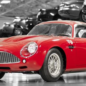 Η οδηγική απόλαυση της Aston Martin DB4 GT Zagato