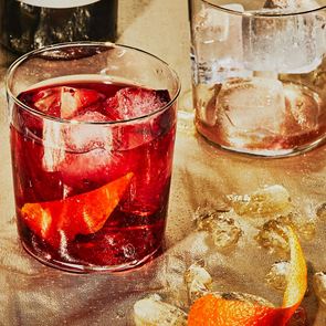 Ο γλυκόπικρος οδηγός του Negroni