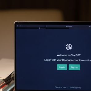 Υπάρχουν κι αυτοί που χρησιμοποιούν το ChatGPT για να εμποδίσουν την περιβαλλοντική καταστροφή