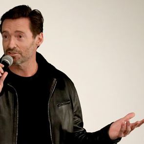 Coldplay, Hugh Jackman και Miley Cyrus στην υπηρεσία του πλανήτη