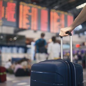 Διεθνές "βραχυκύκλωμα" σε τράπεζες, αεροδρόμια και επιχειρήσεις εξαιτίας των Microsoft και Crowdstrike