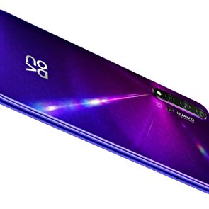 3 hot <em>smartphones</em> και 2 δώρα για τα Χριστούγεννα