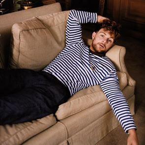 Πώς είναι να ψωνίζεις από τον Tommy Hilfiger μαζί με την Ηλιάνα Παπαγεωργίου