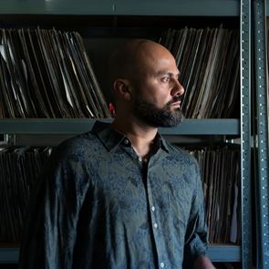 Ο Bengoa φτιάχνει πια μουσική για τα κόκκινα μέρη σου