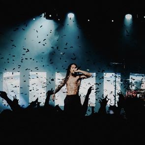 Τι λένε οι Bob Vylan για όσα έγιναν στο Glastonbury