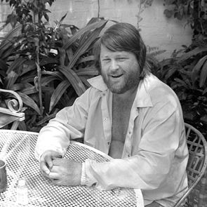 Η αιώνια μουσική λιακάδα του Brian Wilson
