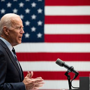 O Joe Biden απέναντι σε ένα απρόβλεπτο θηρίο