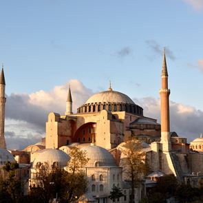 Σε τζαμί μετατρέπεται ξανά η Αγία Σοφία ύστερα από 85 χρόνια