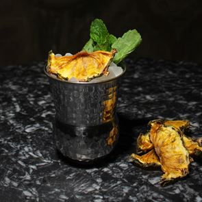 Beauty Killed the Beast, η μπάρα της ευδαιμονίας