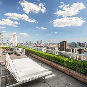 Η Jennifer Lawrence πουλά το πολυτελές ρετιρέ της στη &lt;em>Νέα&lt;/em> &lt;em>Υόρκη&lt;/em>