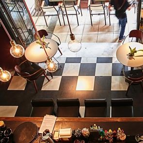 Κάτι τρέχει με την Αμύντα στο Παγκράτι