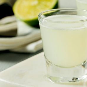 Η συνταγή για τα απόλυτα σφηνάκια Kamikaze