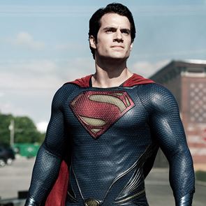 Η νέα στολή του Superman θυμίζει εκείνη του Batman