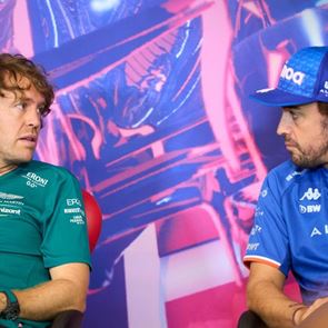 Ο Fernando Alonso στη θέση του Vettel στην Aston Martin