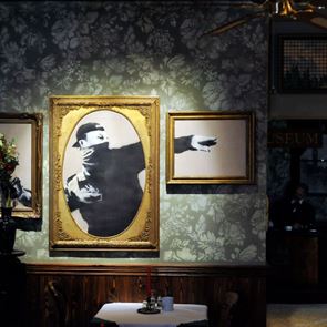 O Banksy άνοιξε κατάστημα με merchandise στο Λονδίνο