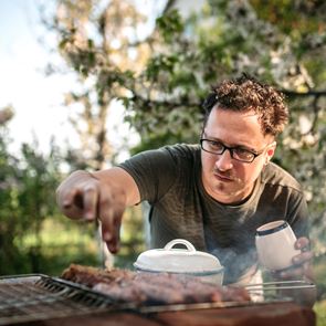 Πώς θα καταλάβεις ότι έψησες την τέλεια μπριζόλα - το απόλυτο κόλπο των σεφ