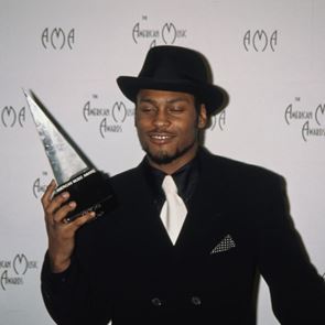 Πέθανε ο βραβευμένος R&amp;B καλλιτέχνης, D'Angelo