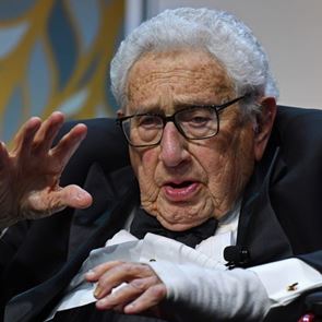 Έφυγε&#39; από τη ζωή ο πρώην υπουργός Εξωτερικών των ΗΠΑ, Henry Kissinger