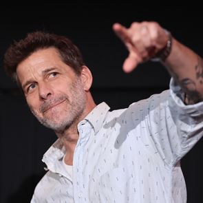 O Zack Snyder έχει μία ενδιαφέρουσα ιδέα για τον επόμενο James Bond