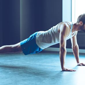 4 ασκήσεις για να κάψεις λίπος όπως ο Chris Hemsworth