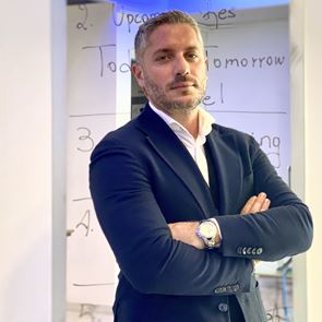 Business class μαθήματα ζωής από τον Ιωάννη Αϊβαλιώτη