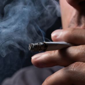 Διαπρέπουμε στο κάπνισμα: Η &lt;em>Ελλάδα&lt;/em> στην 6η θέση των χωρών με τους περισσότερους καπνιστές