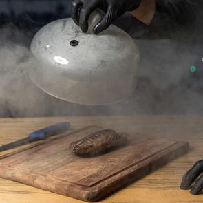 Στο Λαδόχαρτο, για ναξιώτικη κρεατοφαγία αξιώσεων