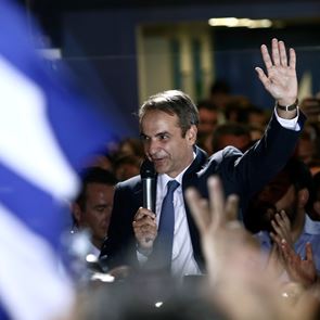 Το διάγγελμα του Κυριάκου Μητσοτάκη για την άρση των μέτρων