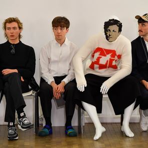 Σε λίγο οι άντρες θα αγοράζουν περισσότερα ρούχα από τις γυναίκες, έρευνα υποστηρίζει