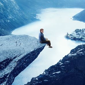 Ragnarok: Όταν η Greta Thunberg συνάντησε τον Thor