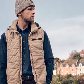 The List by Clodist: Τα γιλέκα που δεν πρέπει να λείπουν από την ανοιξιάτικη <em>γκαρνταρόμπα</em> σου