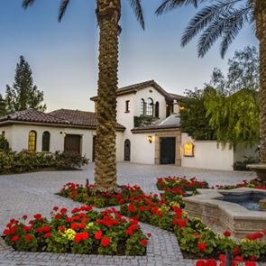 Η βίλα του Sylvester Stallone στην Καλιφόρνια βγαίνει στο σφυρί