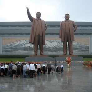 Η Βόρεια Κορέα ισχυρίζεται πως &quot;χάκαρε&quot; την Pfizer