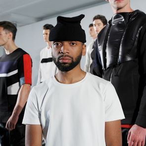 Kerby Jean-Raymond, γράφοντας ιστορία στον κόσμο της μόδας