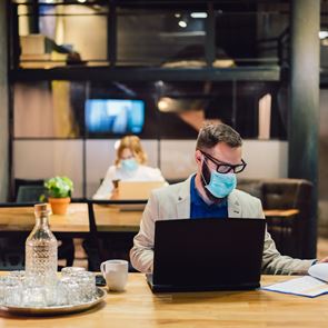 Η μετάδοση του κορονοϊού στον εργασιακό χώρο