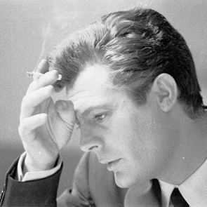 Marcello Mastroianni, o λογιστής που υπήρξε σύμβολο της μεσογειακής γοητείας