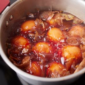 Κάτι έχουν πάθει όλοι με τα κρεμμύδια στο TikTok