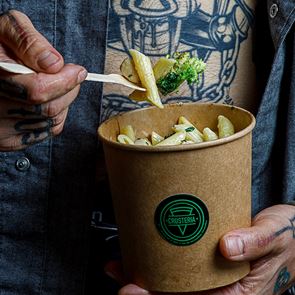 &lt;em>Punk&lt;/em> rock, φίνα πίτσα και φρέσκια pasta στην Crusteria