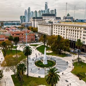 Οι μεγάλες πόλεις που ζεις άνετα με χαμηλό μισθό