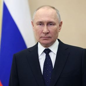 Ο Vladimir Putin μόλις ανέθεσε νέα καθήκοντα στο πρώην κατασκοπευτικό δίκτυο της KGB